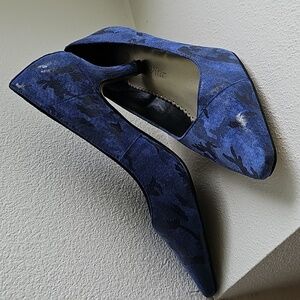 New, Bella Vita Pumps 8.5